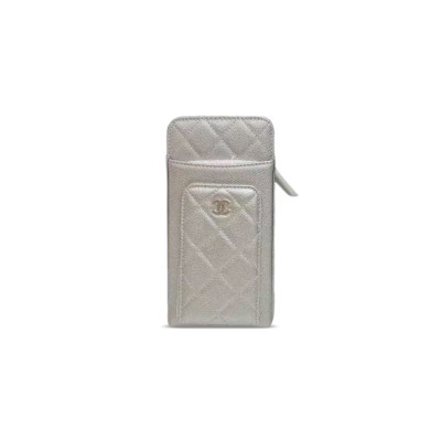 CHANEL CAVIAR QUILTED CC PHONE HOLDER METALLIC SILVER AP0990 (18*10*3cm)